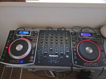 NUMARK