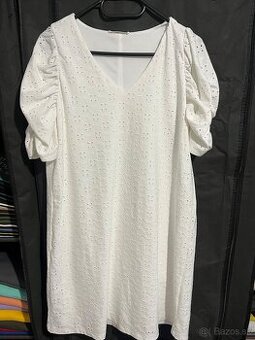 Biele šaty madeirové