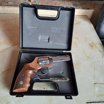Predám revolver 22 LR