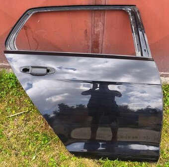 VW Golf 7 VII hatchback dvere prave zadné 5G4 5G