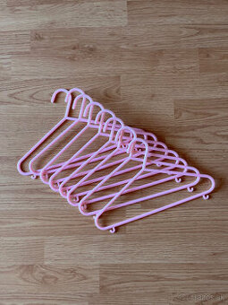 Detské ružové vešiaky - 8 ks