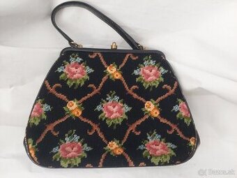 Srarozitna vysivana kabelka kabela gobelinka