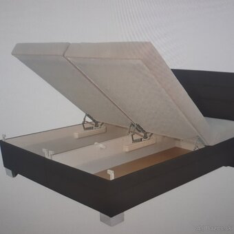 Kvalitná čalunenna posteľ s matracmi Gloria zo Sconto