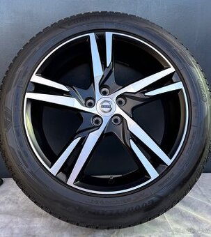 Zimní top sada Volvo XC40 / V90 CC 235/50R19 103V - 1