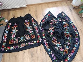 Vyšívaná sukňa so zásterou