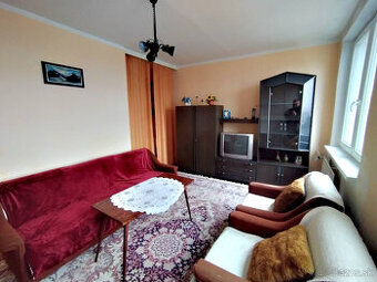 Bytové zariadenie v Snine darujem za odvoz.