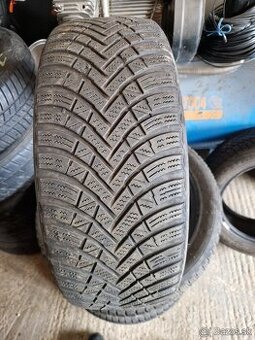 Predám zimné pneu Hankook 205/50r17