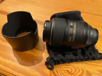 Nikon AF-S VR Micro Nikkor 105mm f/2.8G IF-ED