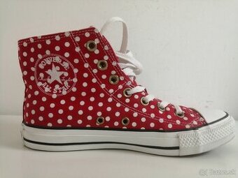 CONVERSE bodkované