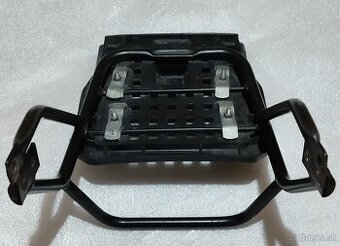 Kufor+držiak na BMW