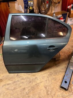 Dvere Octavia II sedan