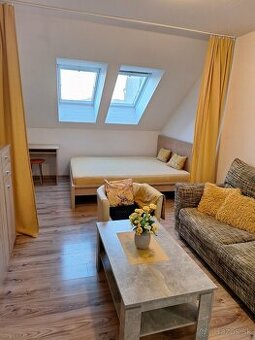 PRENÁJOM - garsónka  Sereď