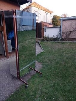 Predam trojite zrkadlo