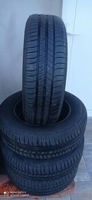 Predám letne pneu  Michelin na diskoch 195/65R15