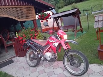 Yamaha 125 XT