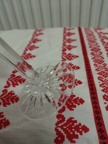 Brusene sklo pohare na vino československo