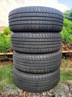225/60 R17 Hankook