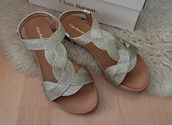 Zlaté sandále zn. Clara Barson, veľkosť 38.