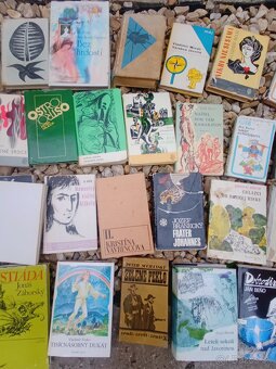 Kvalitná literatúra, diela slovenských autorov