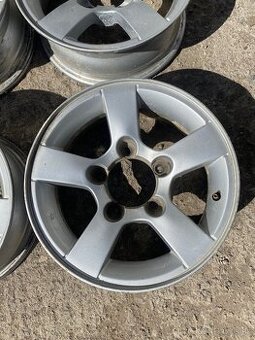 Elektróny 5x139.7 r15