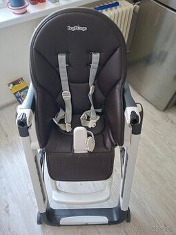 Sedačka na kŕmenie pre dieťa