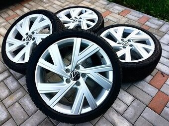 Volkswagen,Passat,Golf 7,8,Škoda,octavia,Seat 5x112 r18