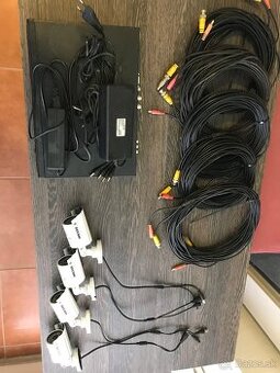 Bezpecnostne kamery SECAM s DVR + LCD monitor