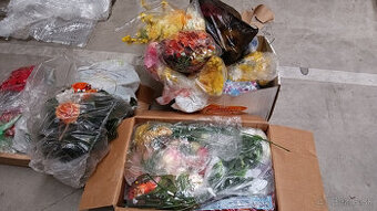 Ozdobné umelé kvety