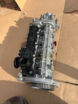 Predám hornú hlavu valcov , vačkové hriadele Fiat Ducato 2,2 - 1