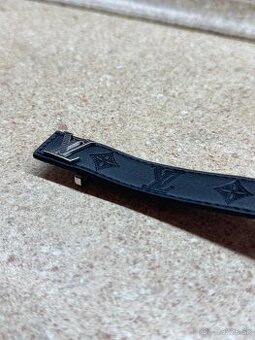 Louis vuitton naramok