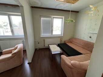 Presvetlený 4 izbový rodinný dom s garážou