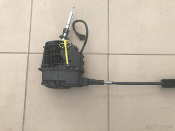 Kulisa radenia volic DSG VW GOLF VI  5K1713025AB AUTOMAT