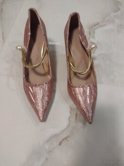 Lesklé lodičky v.38