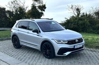 1,5 TSI R-LINE, DSG, výhrev. čelné sklo, servisované