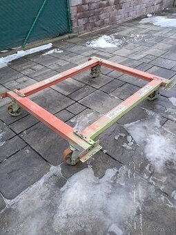 Predam vozik pod Karoseriu