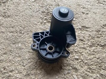 Predám náhradné diely