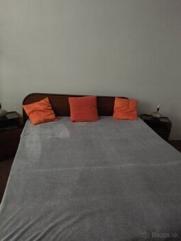 Starožitná spálňa