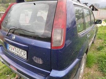 X TRAIL 2003