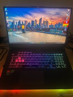 ASUS ROG Strix G17 – Ryzen 9 / RTX 4070 / 32 GB – Záruka 1/2