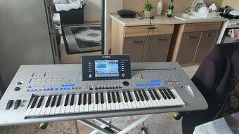 Vymením Yamaha tyros 4 za korg pa 1000