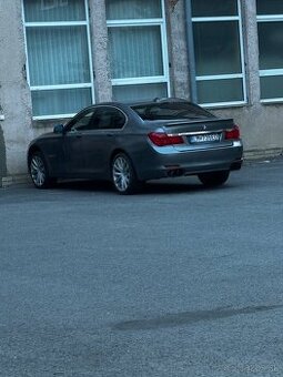 BMW 730d f01
