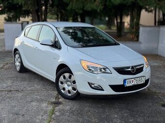 OPEL ASTRA 1.4 BENZÍN MT/5 105.000KM SK PÔVOD
