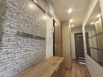 NA PREDAJ 3i byt, Hodžova ulica, Sihoť - Trenčín