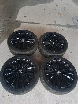 5x112 R19 Škoda Trinity + Letné pneu 235/40 R19