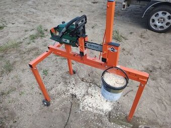 Stojan pod motorovú pílu