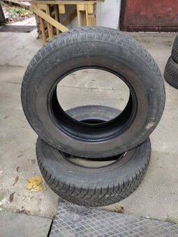 zimne pneu 215/70/R16