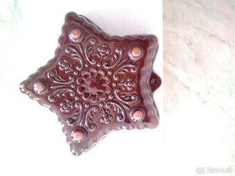 Staré vianočné dekorácie na pecenie