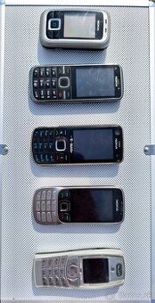 Rôzne typy funkčných mobilov Nokia