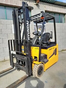 Elektrické VZV iba 2116 moto-hodín