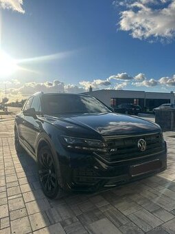VW Touareg 3.0 TDI V6 286 k – R-Line – 2018 – TOP výbava